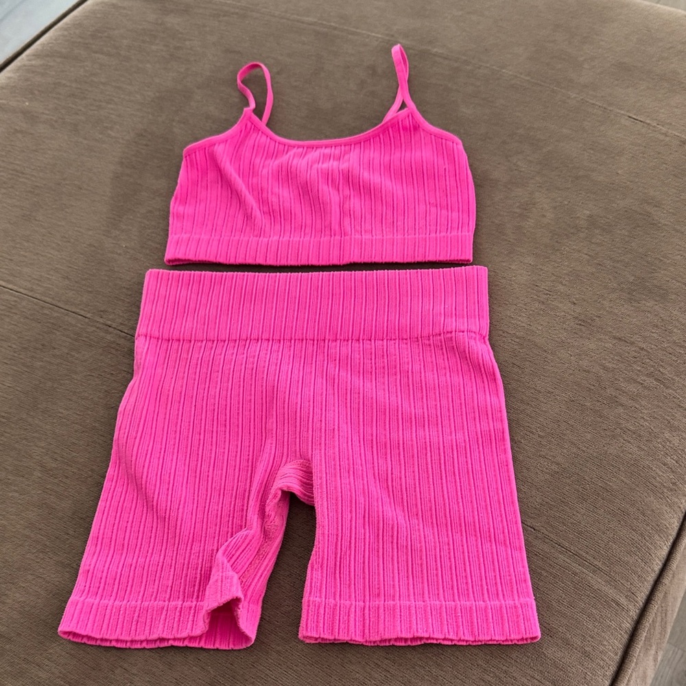 Kids Pink Ribbed Shorts Set art class size 6/7